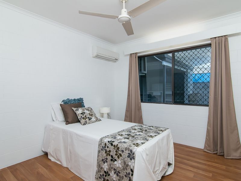 33 Mulligan Street, Manoora QLD 4870