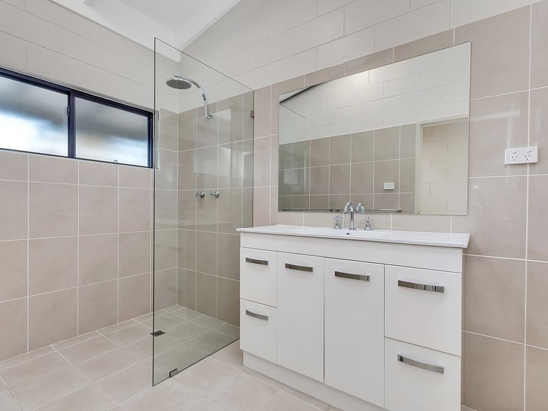 17 Sheehy Road, White Rock QLD 4868