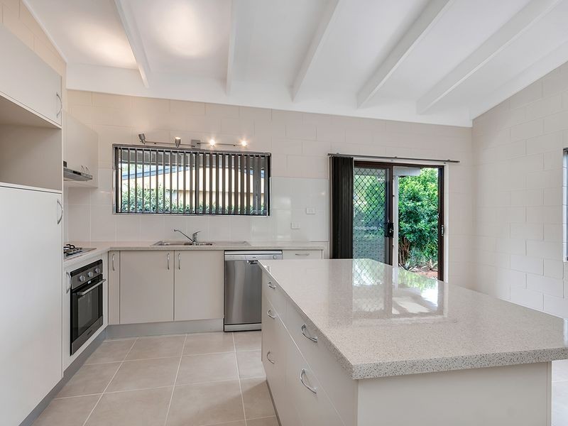 17 Sheehy Road, White Rock QLD 4868
