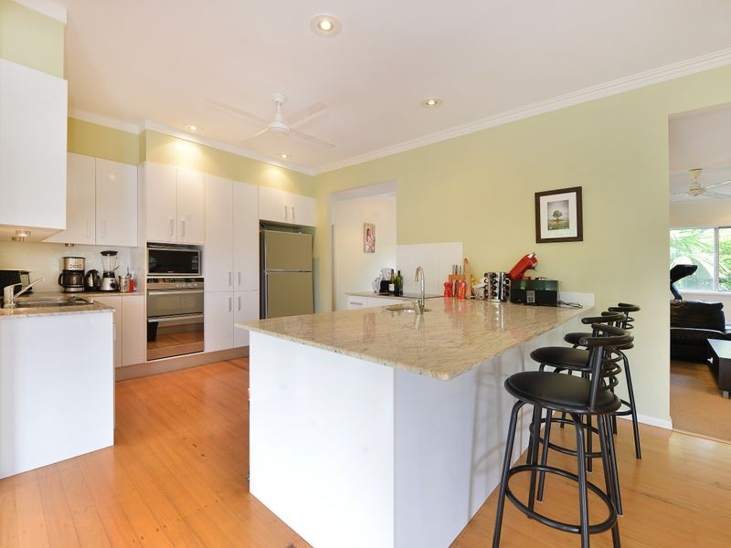 9 Old Smithfield Road, Freshwater QLD 4870