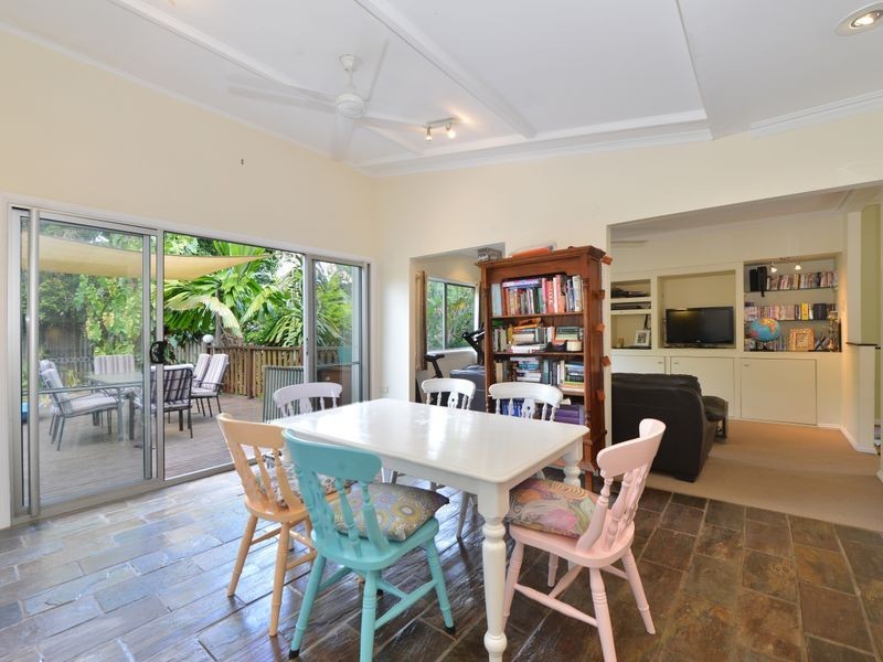 9 Old Smithfield Road, Freshwater QLD 4870