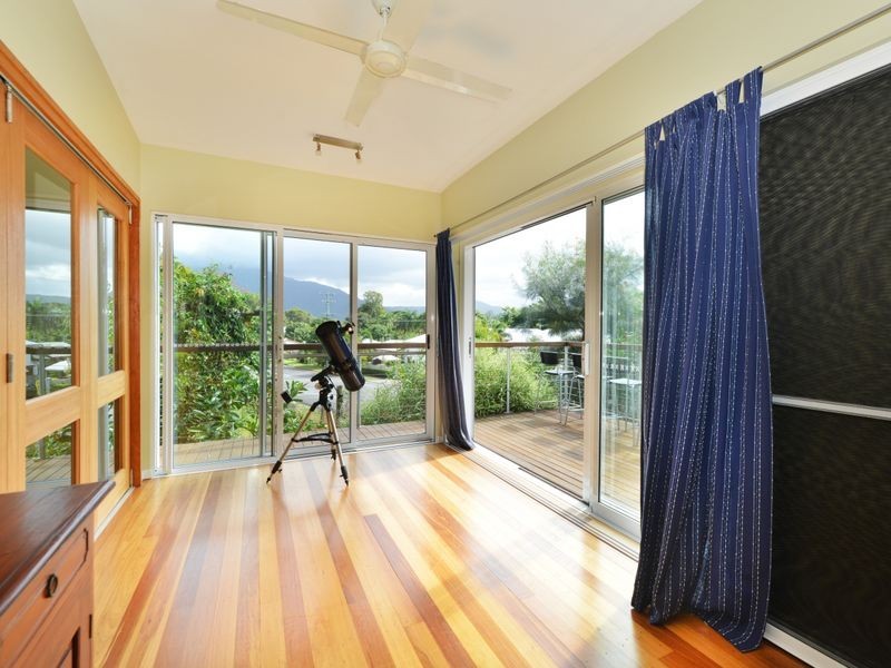 9 Old Smithfield Road, Freshwater QLD 4870