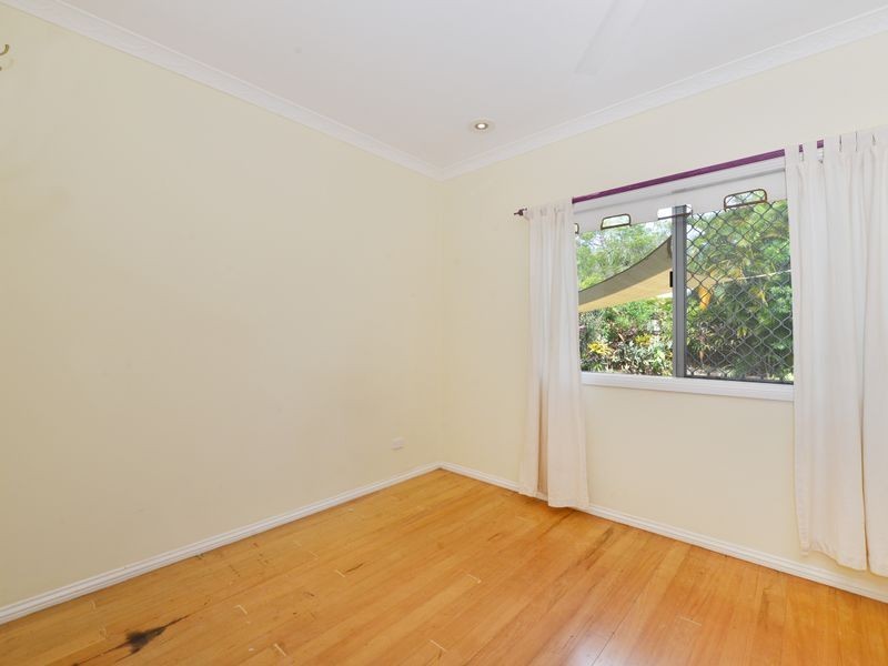 9 Old Smithfield Road, Freshwater QLD 4870