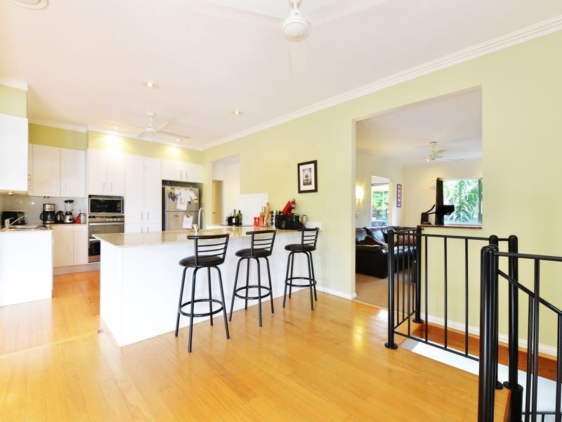 9 Old Smithfield Road, Freshwater QLD 4870