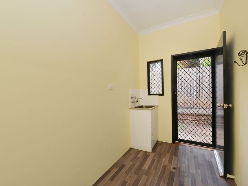 5 Thorpe Place, Bentley Park QLD 4869