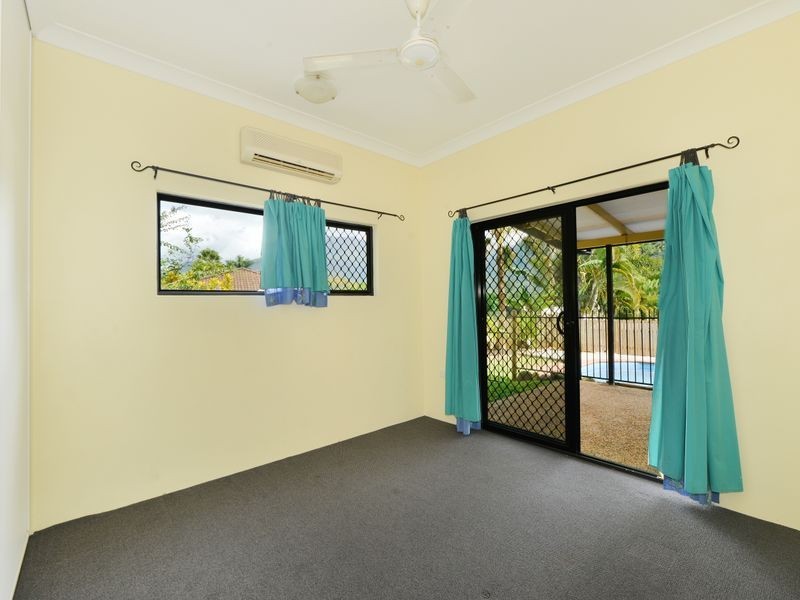 5 Thorpe Place, Bentley Park QLD 4869