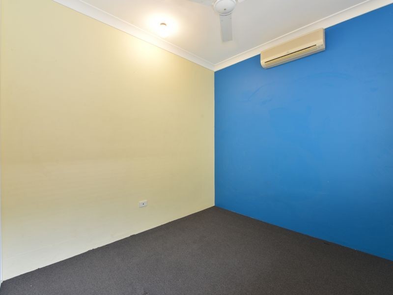 5 Thorpe Place, Bentley Park QLD 4869