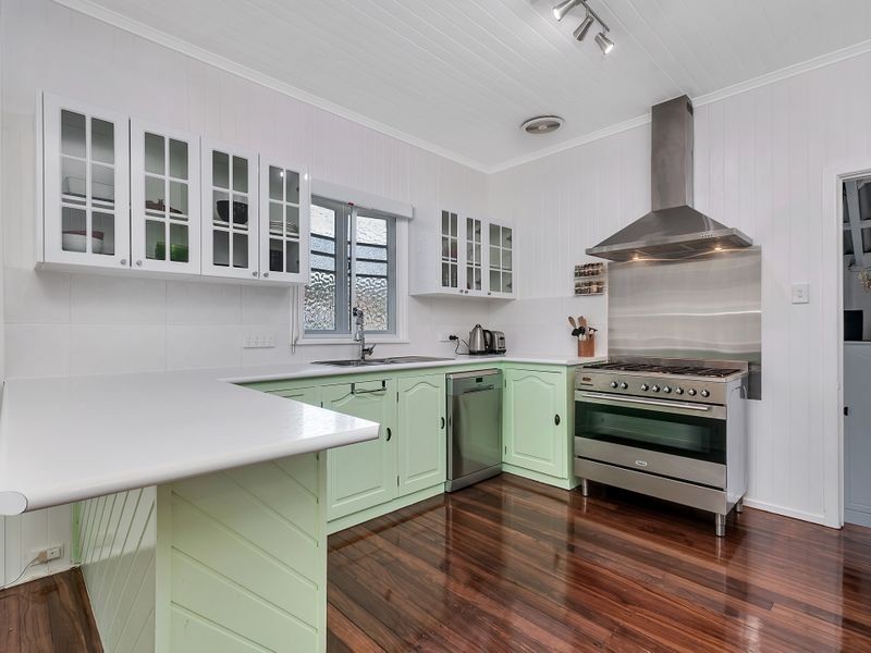 13 Close Street, Mooroobool QLD 4870