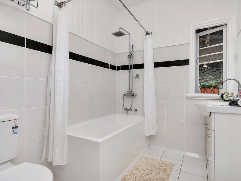 13 Close Street, Mooroobool QLD 4870