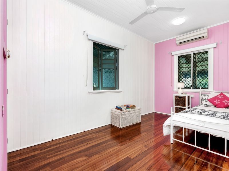13 Close Street, Mooroobool QLD 4870