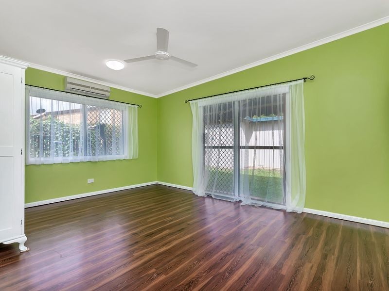 13 Close Street, Mooroobool QLD 4870