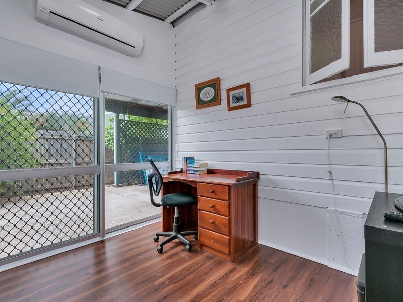 13 Close Street, Mooroobool QLD 4870