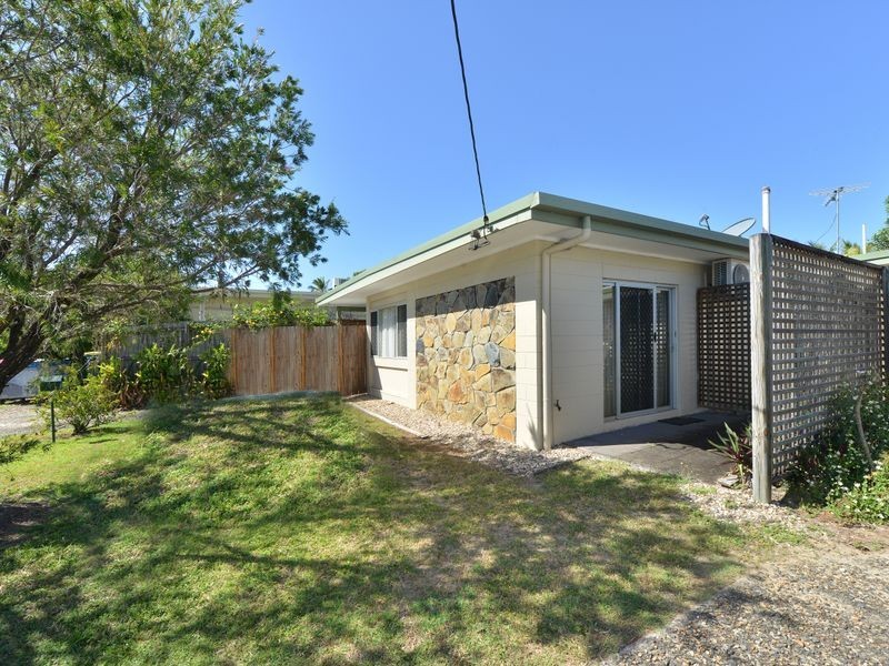 5 & 7 Bamboo Street, Holloways Beach QLD 4878