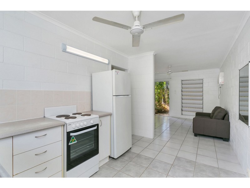 3/379 Mayers Street, Edge Hill QLD 4870