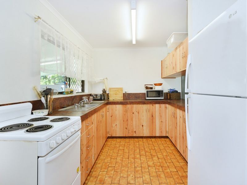 1 & 2/21 Boden Street, Edge Hill QLD 4870