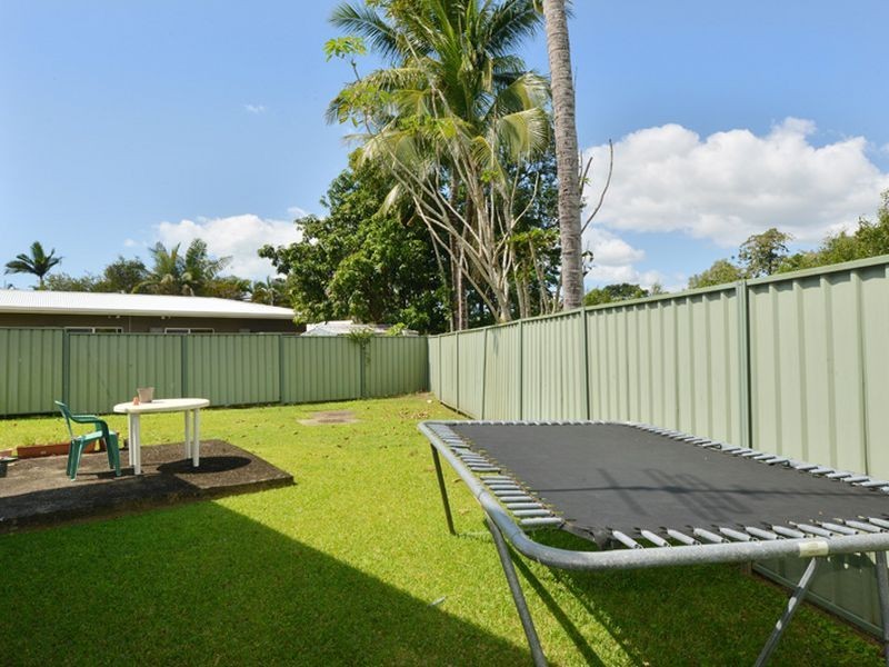 1 & 2/21 Boden Street, Edge Hill QLD 4870