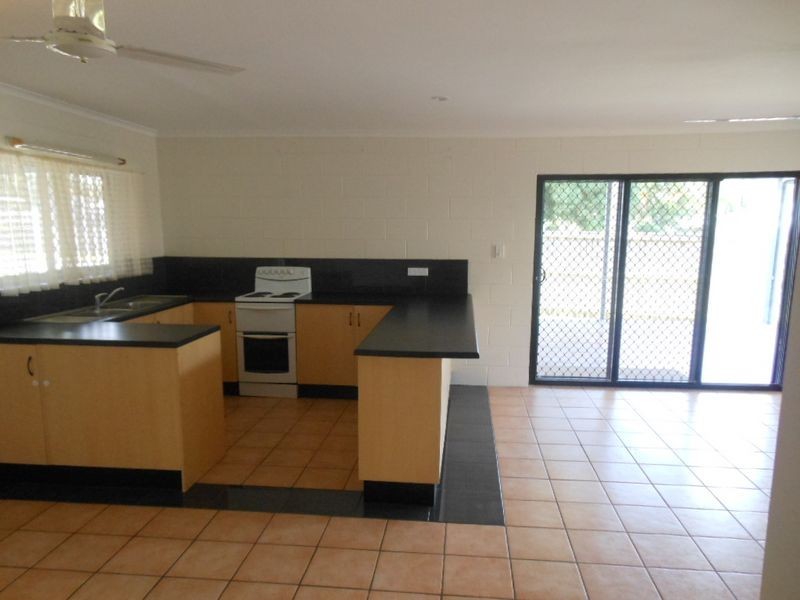 18 Gardenia Court, Mooroobool QLD 4870