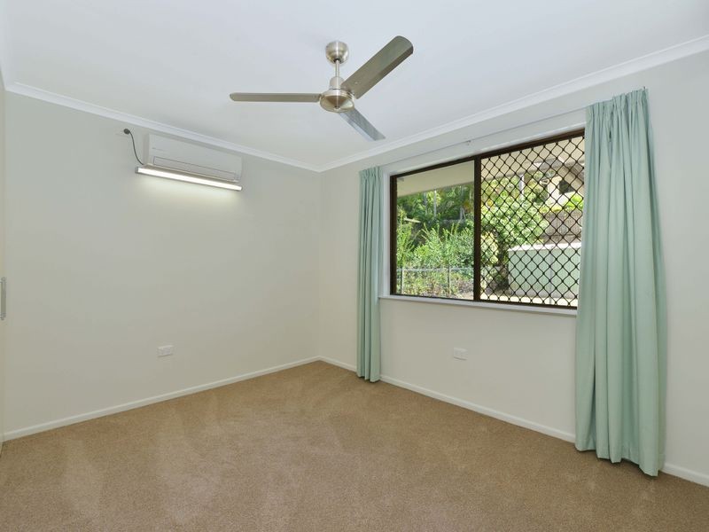 8 Cicero Close, Mooroobool QLD 4870