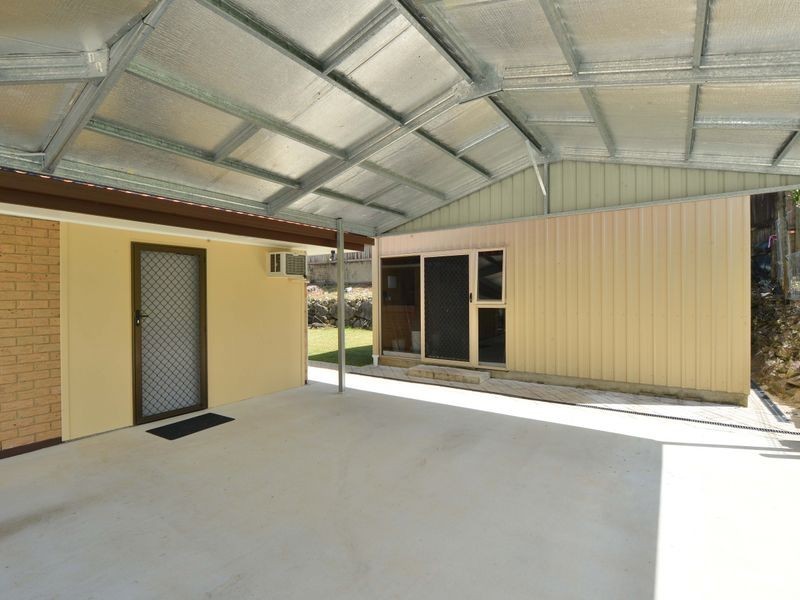 8 Cicero Close, Mooroobool QLD 4870