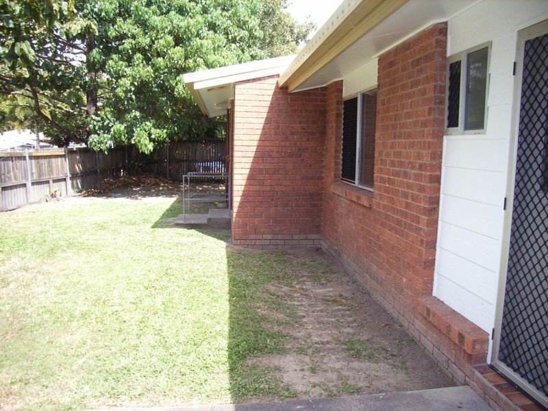 15 Frances Street, Mooroobool QLD 4870