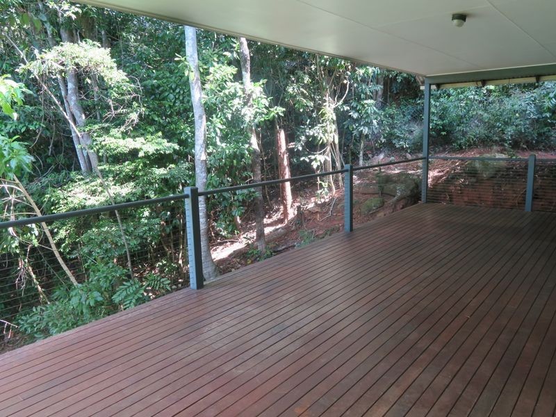 10 Barklya Close, Kamerunga QLD 4870