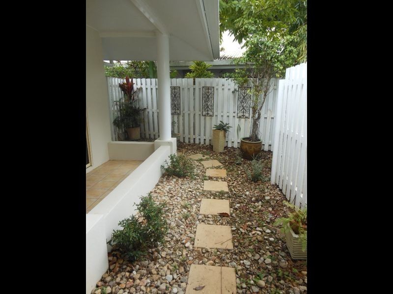 1/12 Murchison Street, Whitfield QLD 4870
