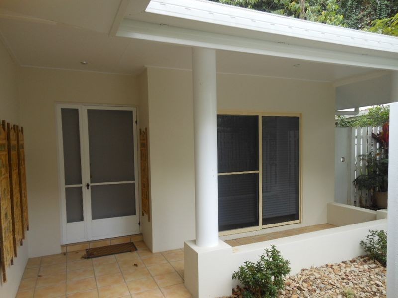 1/12 Murchison Street, Whitfield QLD 4870