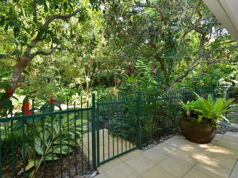1/12 Murchison Street, Whitfield QLD 4870