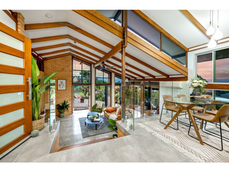 87-89 Nolan Street, Whitfield QLD 4870