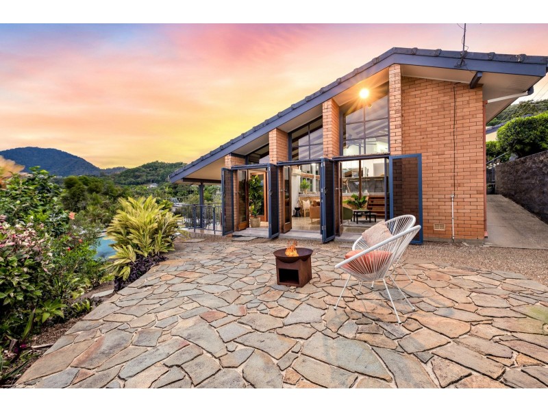 87-89 Nolan Street, Whitfield QLD 4870