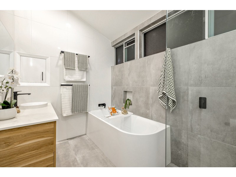 87-89 Nolan Street, Whitfield QLD 4870