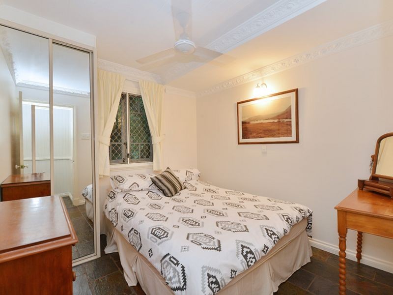 31 Bellevue Crescent, Edge Hill QLD 4870