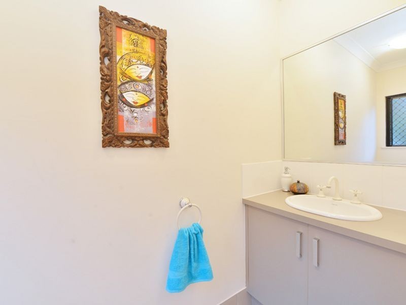 6 Grace Close, Whitfield QLD 4870