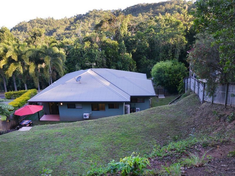 6 Grace Close, Whitfield QLD 4870