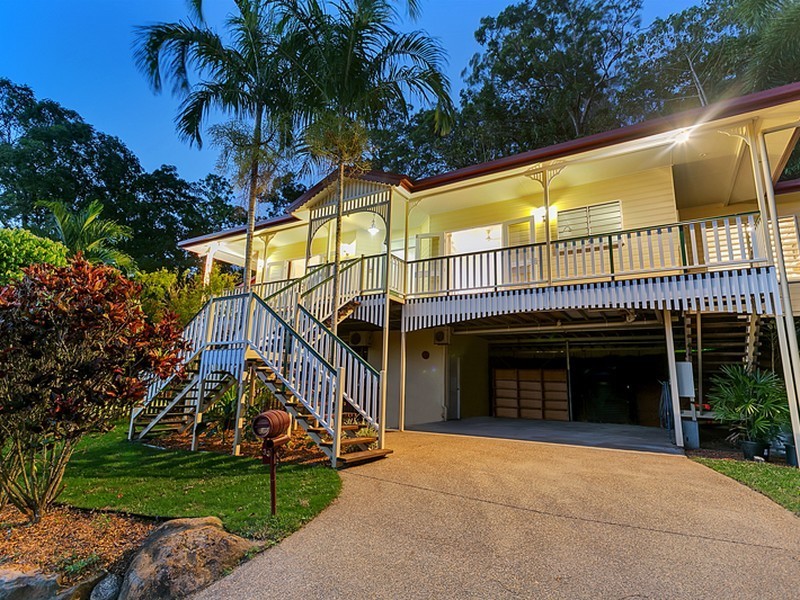 33 Lookout Terrace, Trinity Beach QLD 4879