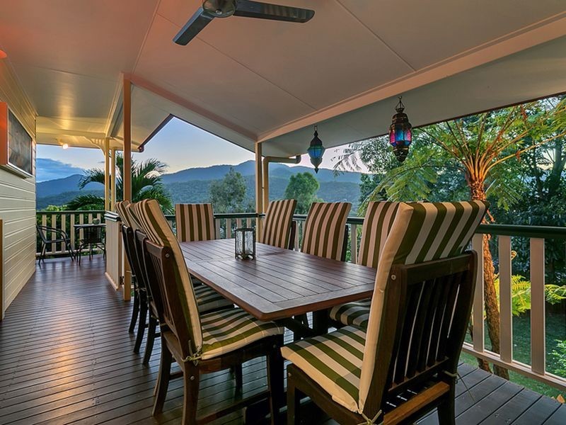 33 Lookout Terrace, Trinity Beach QLD 4879