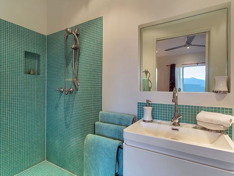 33 Lookout Terrace, Trinity Beach QLD 4879