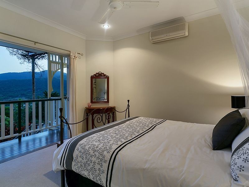 33 Lookout Terrace, Trinity Beach QLD 4879