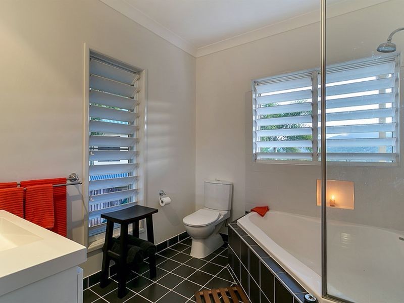 33 Lookout Terrace, Trinity Beach QLD 4879