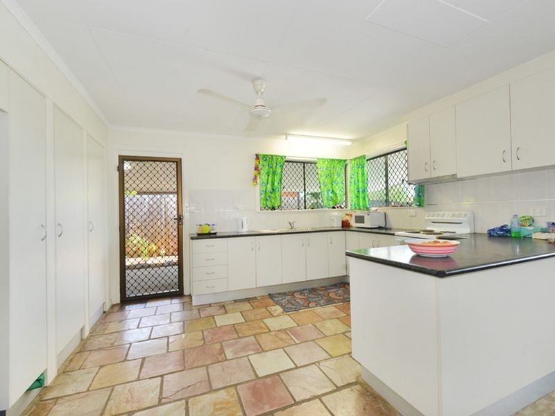 259 Aumuller Street, Westcourt QLD 4870