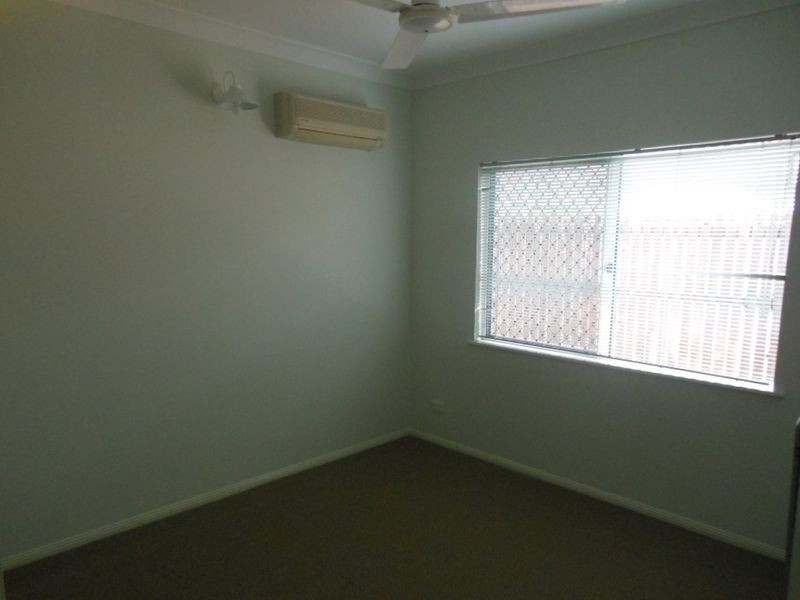 4 Colonial Close, Redlynch QLD 4870