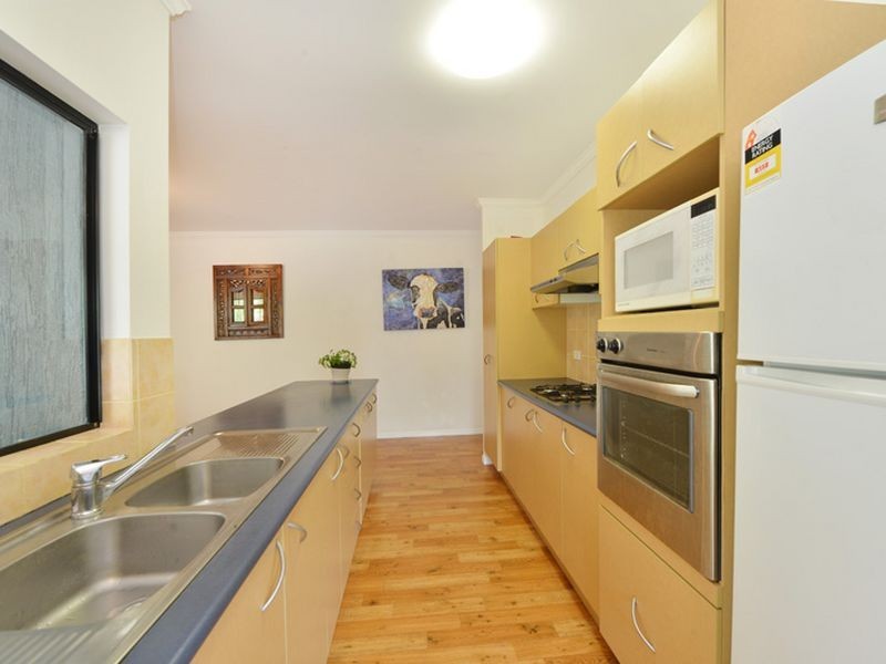 10 Acmena Close, Redlynch QLD 4870