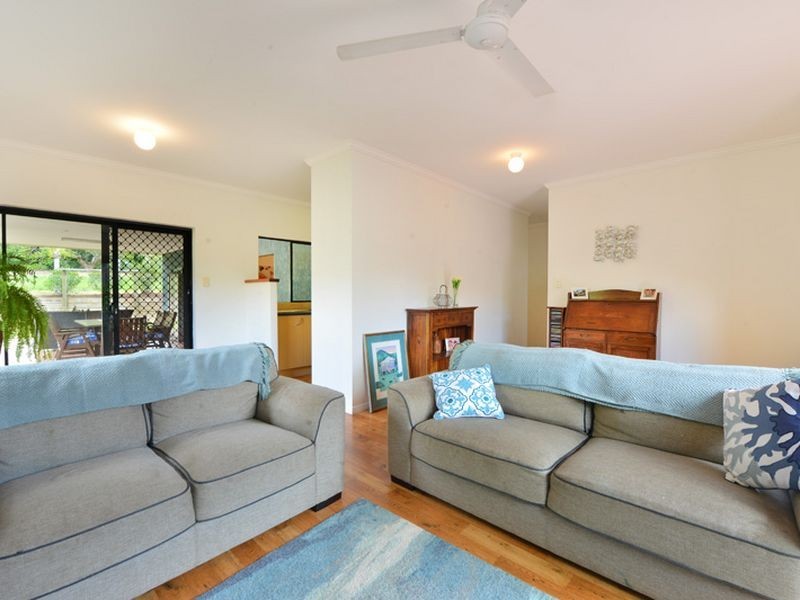 10 Acmena Close, Redlynch QLD 4870