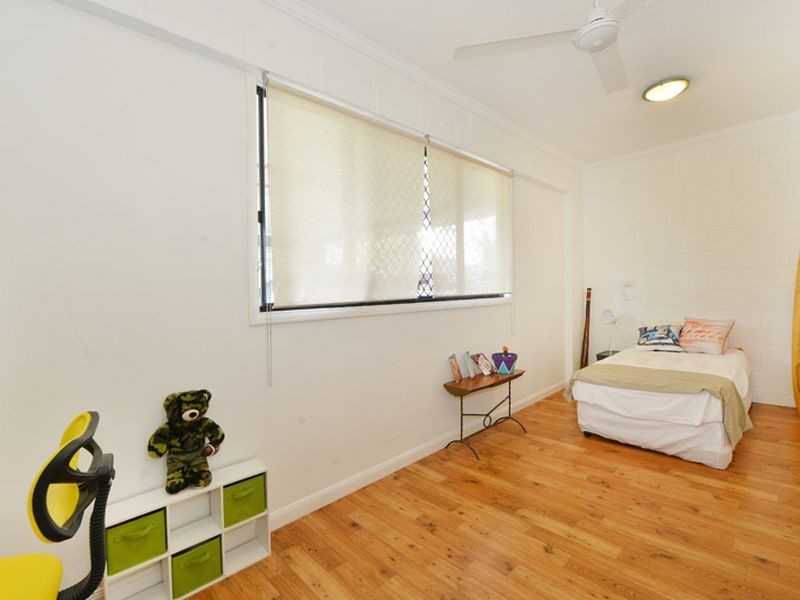 10 Acmena Close, Redlynch QLD 4870