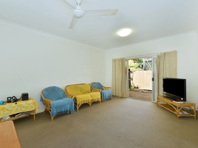 1/12 Mayers Street, Manunda QLD 4870