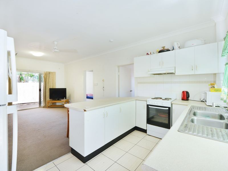 1/12 Mayers Street, Manunda QLD 4870