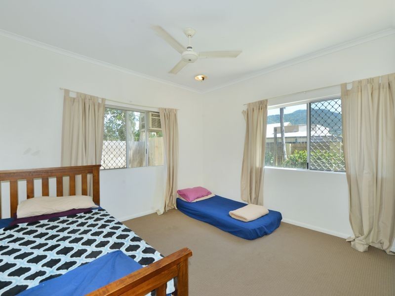 1/12 Mayers Street, Manunda QLD 4870