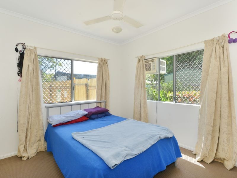 1/12 Mayers Street, Manunda QLD 4870