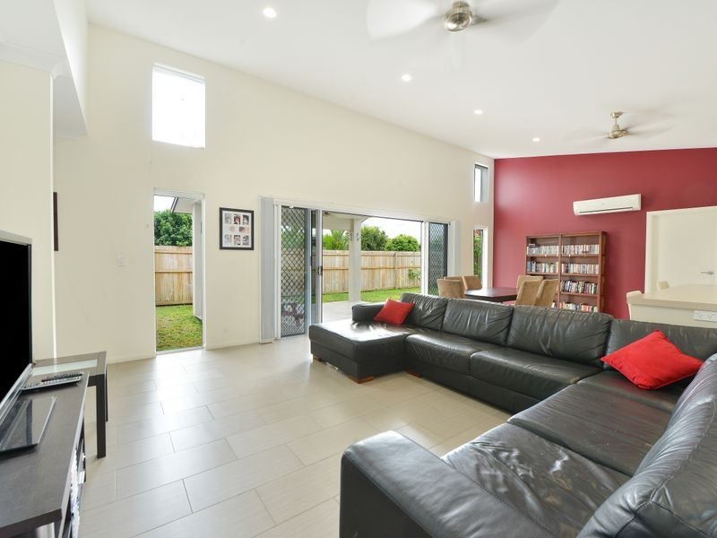 4 Moojeeba Way, Trinity Park QLD 4879