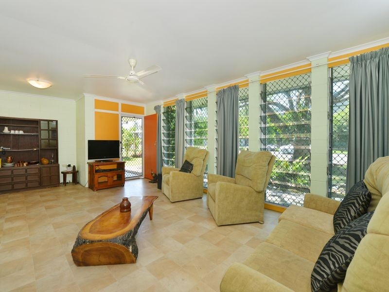 167 Greenslopes Street, Edge Hill QLD 4870